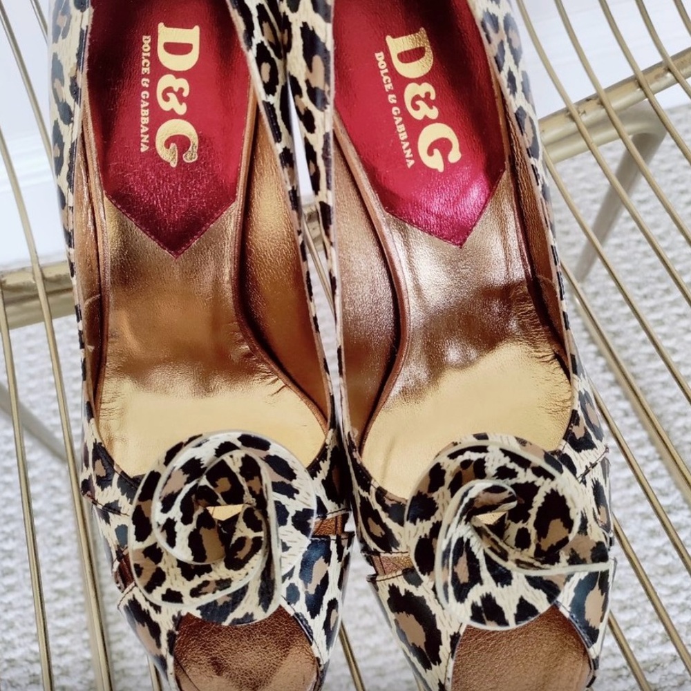 Dolce & Gabbana Leopard Print Heels